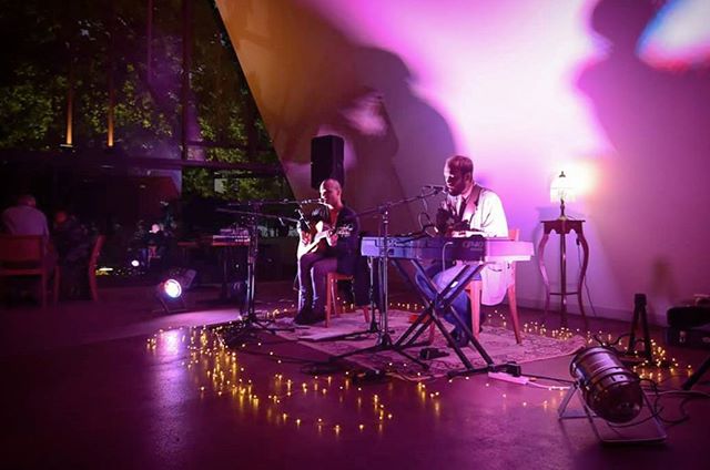 Our venue is perfect for live music like this beautifully intimate performance by @christophercolemancollective on NYE. Join us on the 22nd of October for another night of awesome music with @justintearle @joshuahedley @freyajosephinehollick ! Tickets are available on oztix.com #peppermintbayhotel #peppermintbay #livemusic #nye #acoustic #live #music