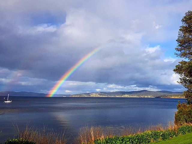 Bruny Island is a pot of gold at the end of the rainbow #woodbridge #peppermintbayhotel #peppermintbay #tasmania #brunyisland #rainbow #spring #tasmaniagram #hobartandbeyond #southerntrove #discovertasmania #destinationtasmania