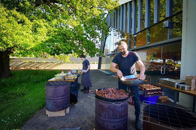 Chef @toby_annear and chef Felix cooking up an epic b.b.q. for our gig last Sunday #peppermintbayhotel #peppermintbay #bbq #outdoorcooking #southernstyle #cookingwithfire #tasmania #southerntrove