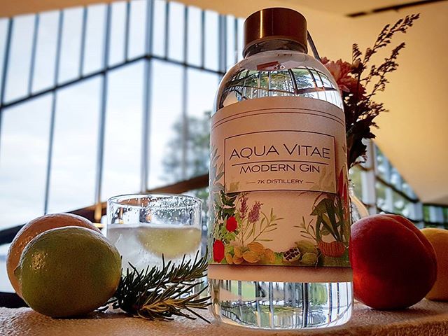Fancy your boutique Gins? Come in and try out this amazing new number from the flavour wizards at @7kdistillery !! #7kdistillery #aquavitae #moderngin #gin #craftdistillers #botanicals #g&t #tasmania #tastetasmania #peppermintbayhotel #woodbridge