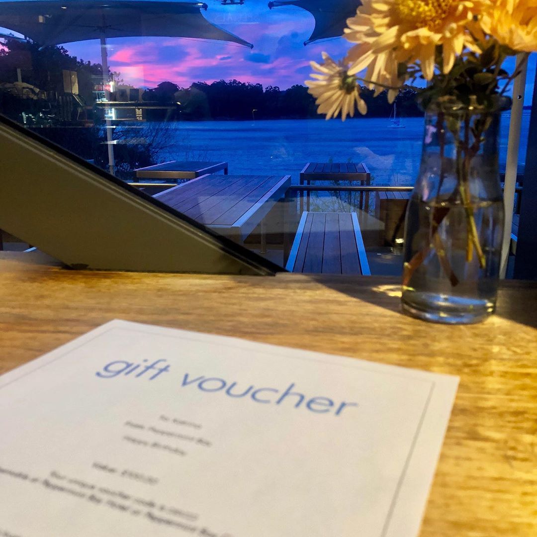 We do stunning sunsets dawn here and on a side note our gift vouchers are now available online. Go to www.peppermintbay.com.au  #peppermintbayhotel #peppermintbay #treatyoself #treatherright #food #fun #sun #local #produce #gift